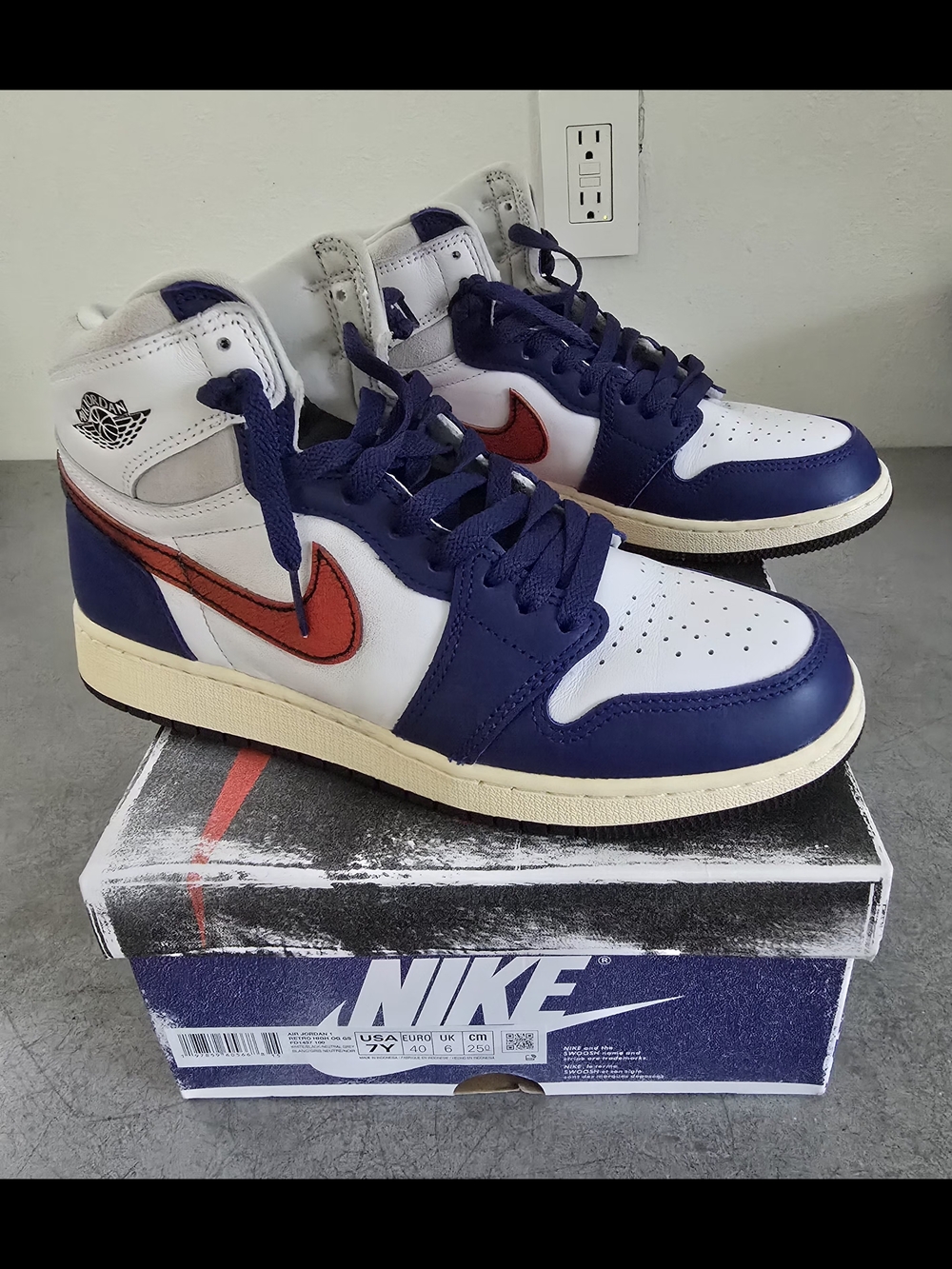 Nike Air Jordan 1 Mid White Navy Red Sneakers Size 8 Womens Or 7Y